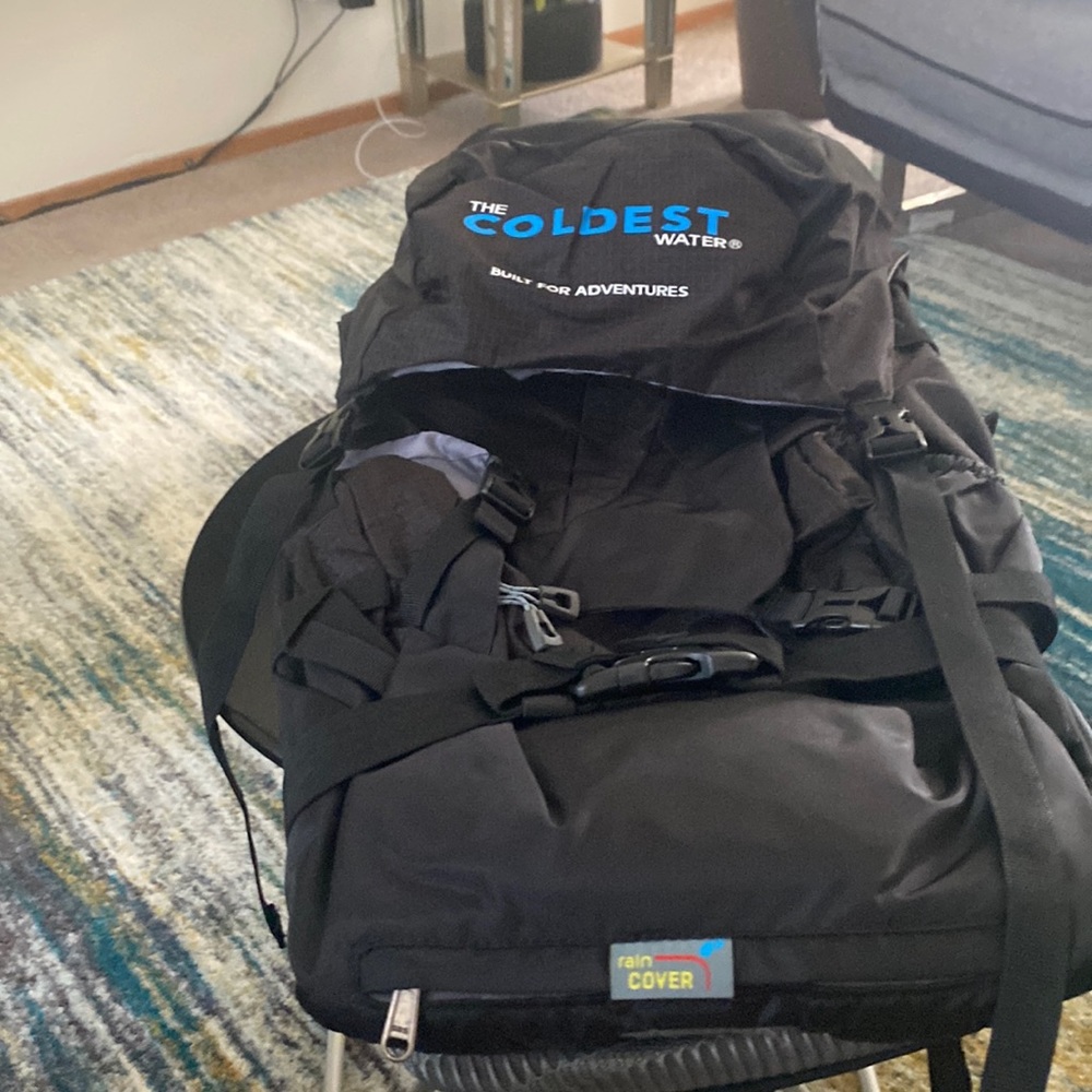 Black Coldest Rain Cover, Hiking back pack. New.